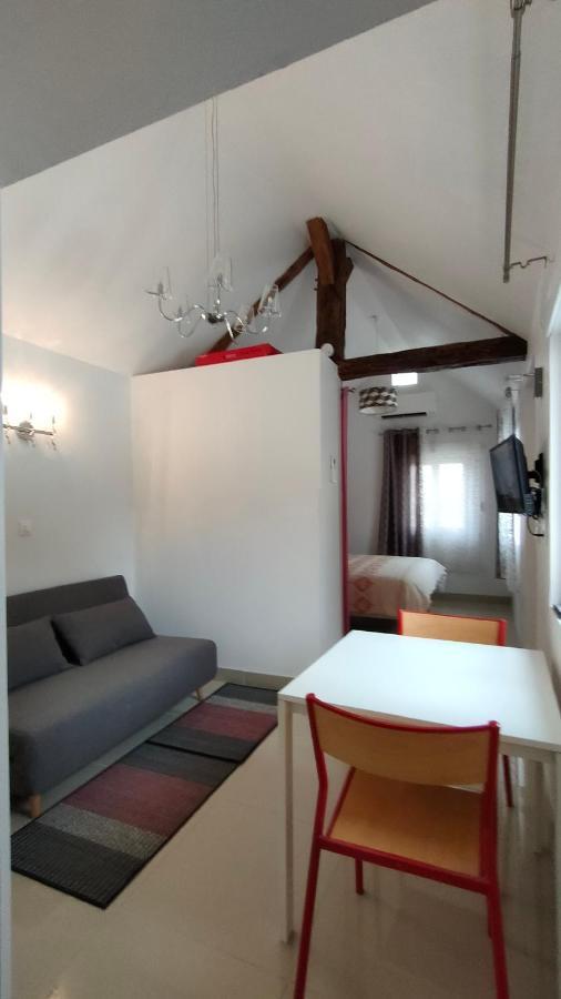 Domaine Ravy-Magnolia Apartment Saint-Symphorien-sur-Saone Екстериор снимка